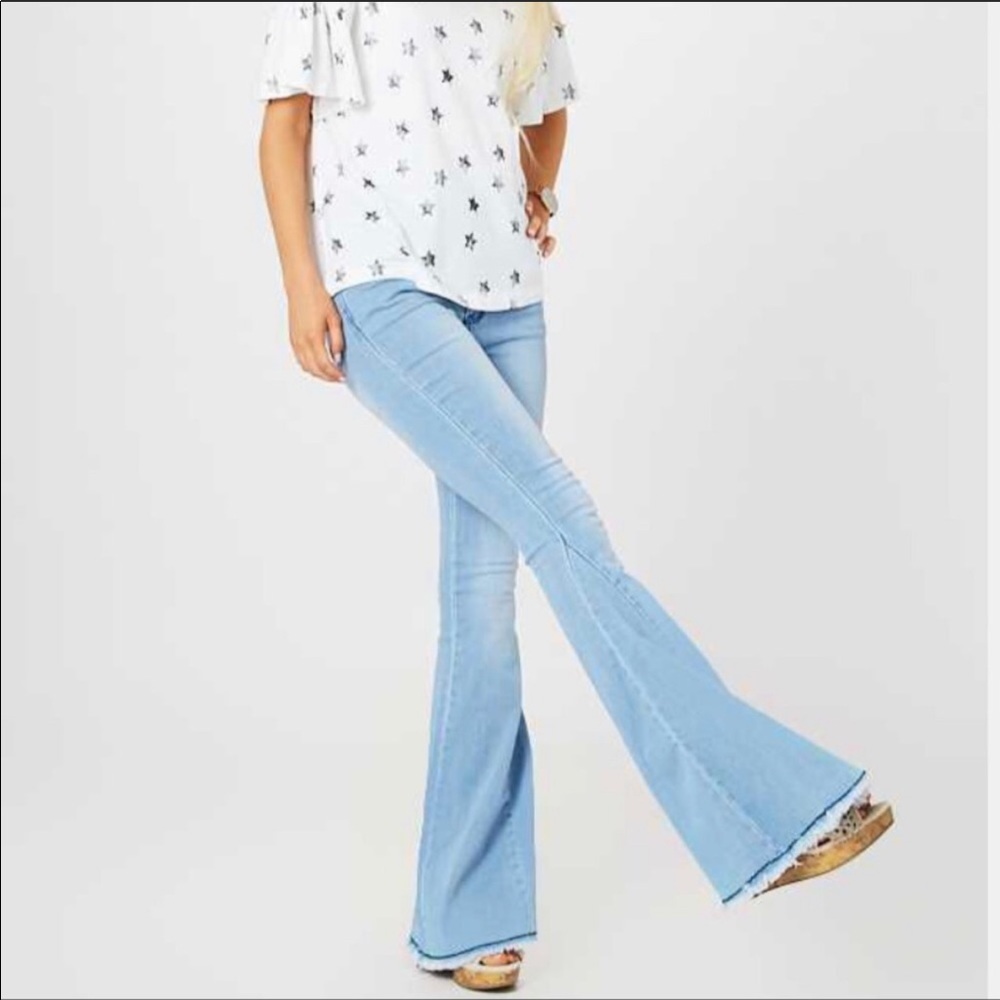 Altar'd State Tennley Flare Jeans Blue Sz Large